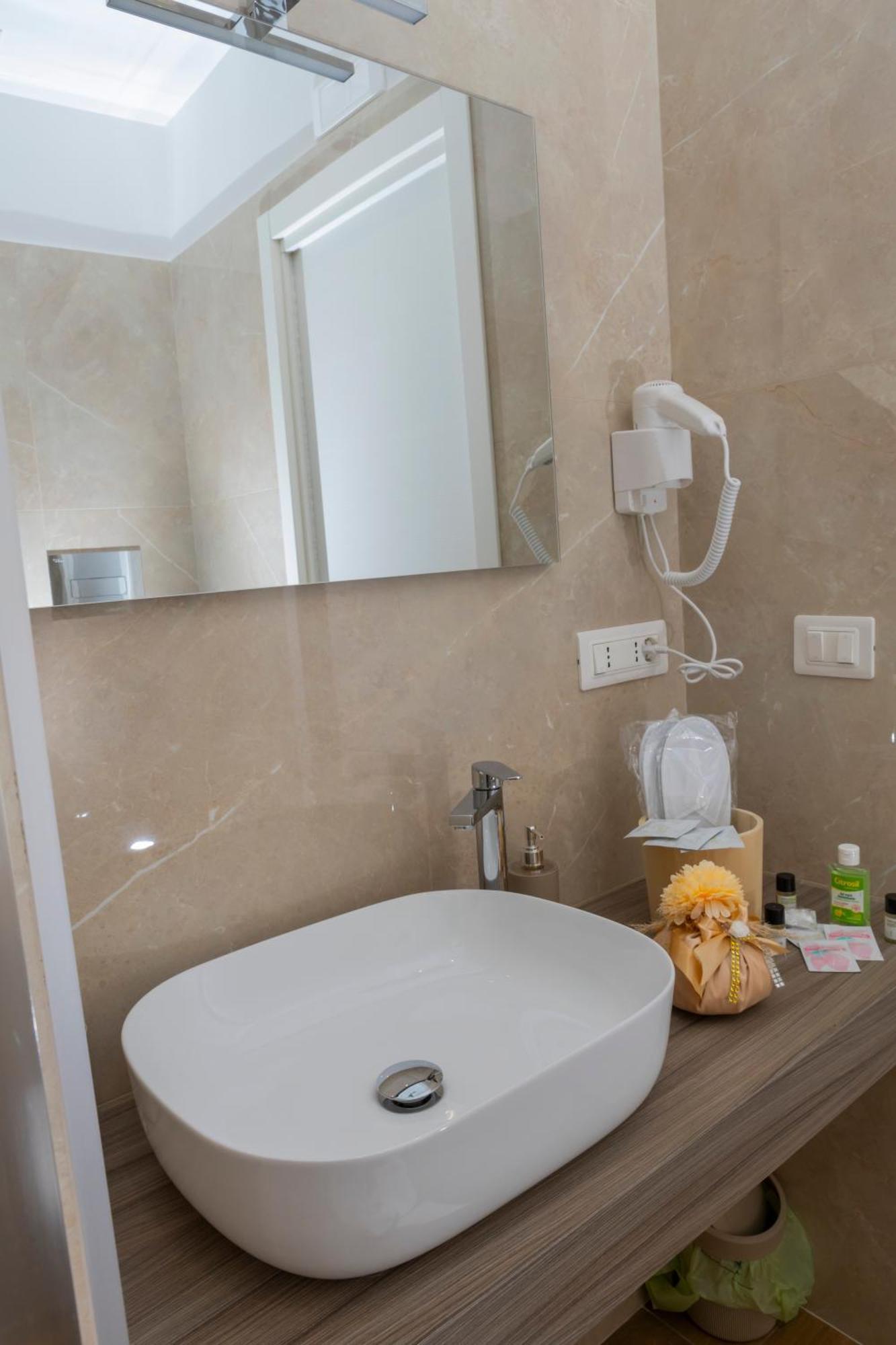 Alleria Rooms เนเปิลส์ ภายนอก รูปภาพ