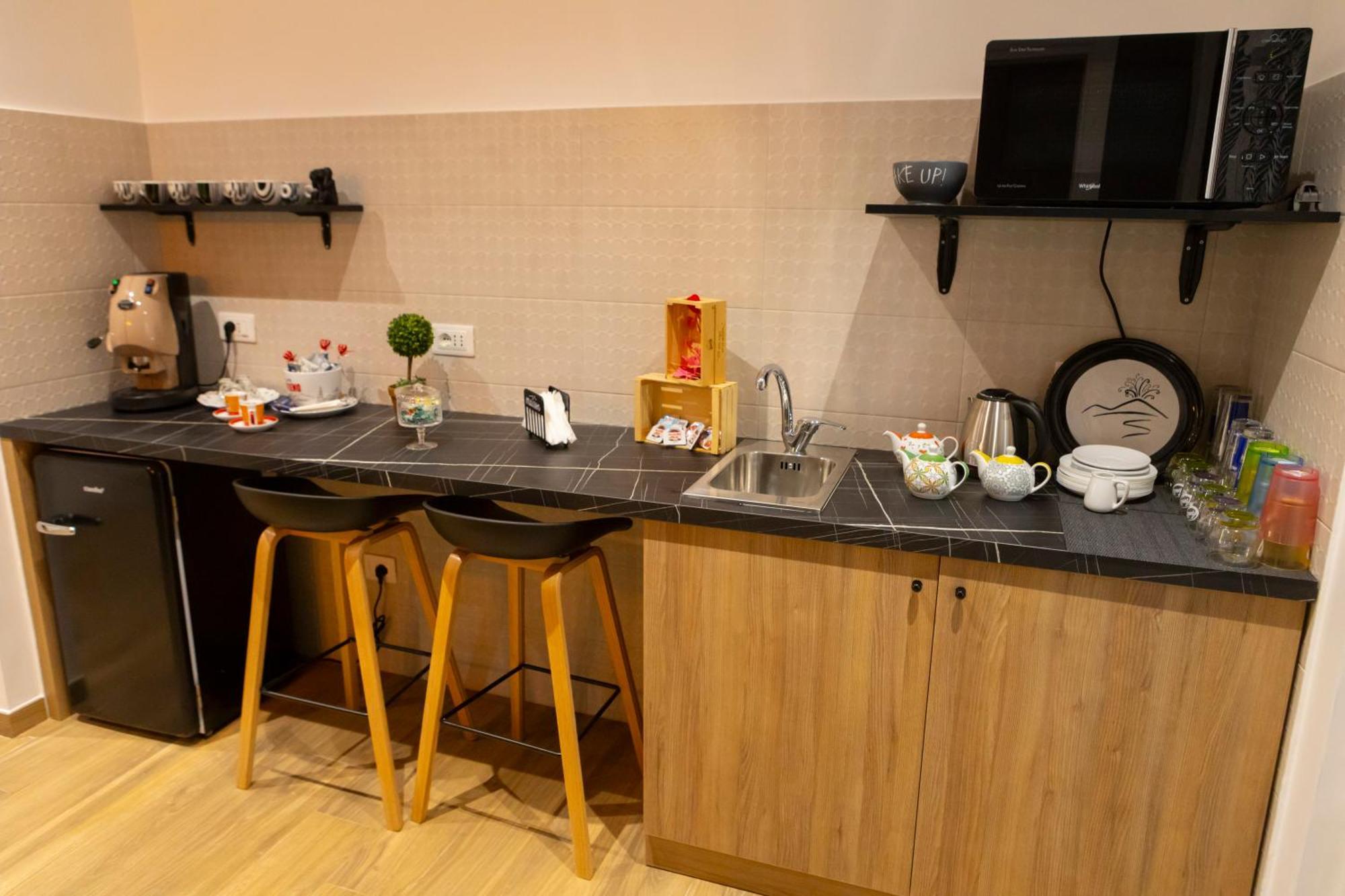 Alleria Rooms เนเปิลส์ ภายนอก รูปภาพ