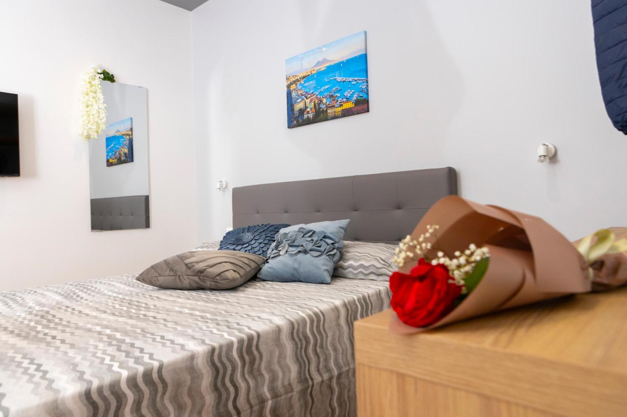Alleria Rooms เนเปิลส์ ภายนอก รูปภาพ