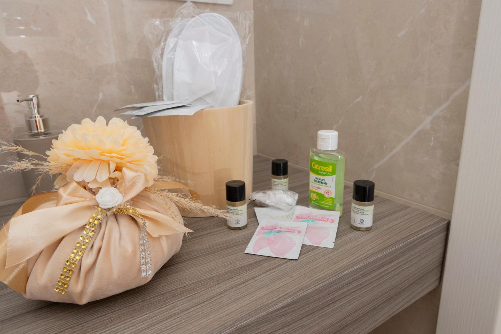 Alleria Rooms เนเปิลส์ ภายนอก รูปภาพ