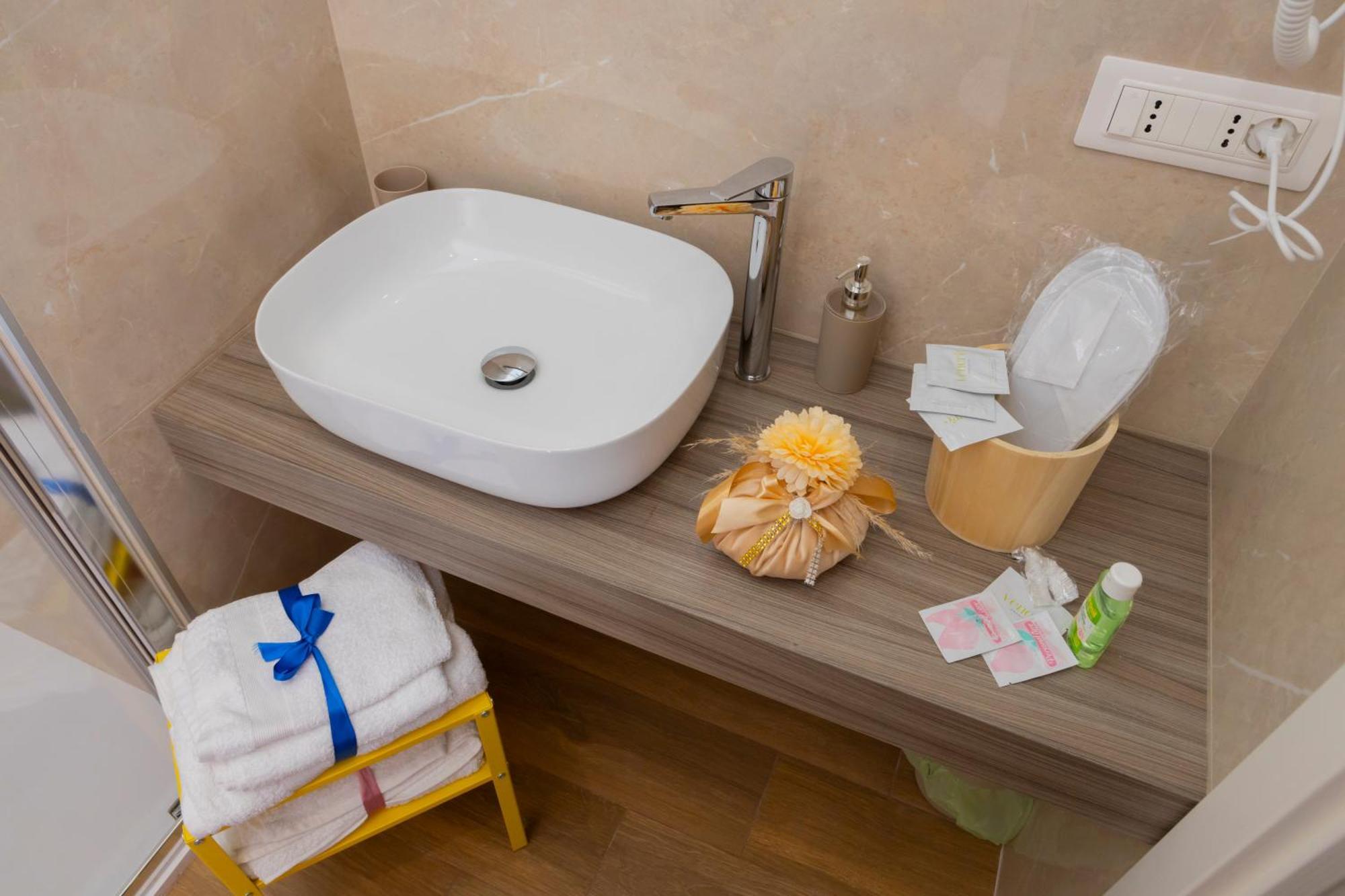 Alleria Rooms เนเปิลส์ ภายนอก รูปภาพ
