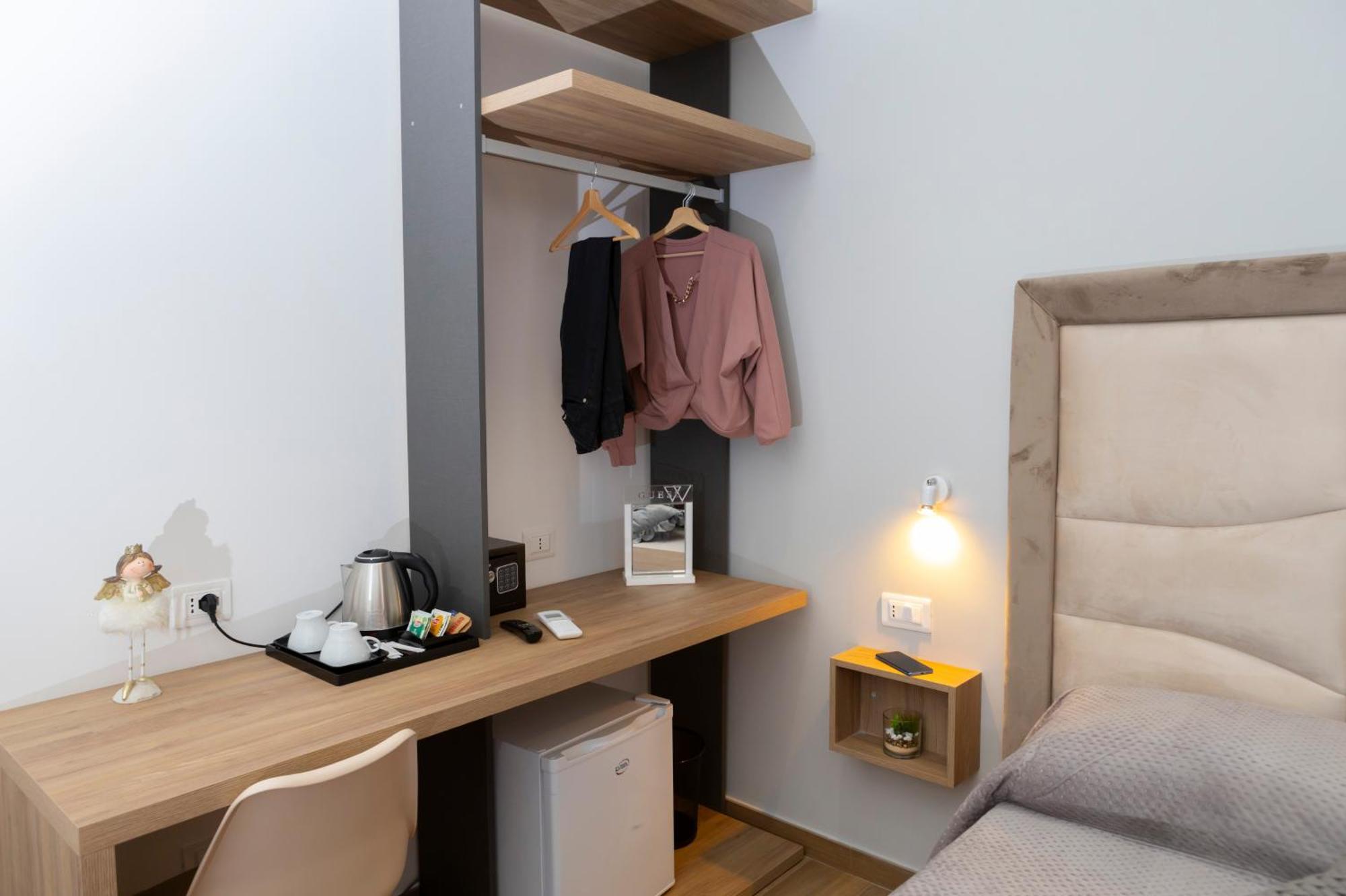 Alleria Rooms เนเปิลส์ ภายนอก รูปภาพ