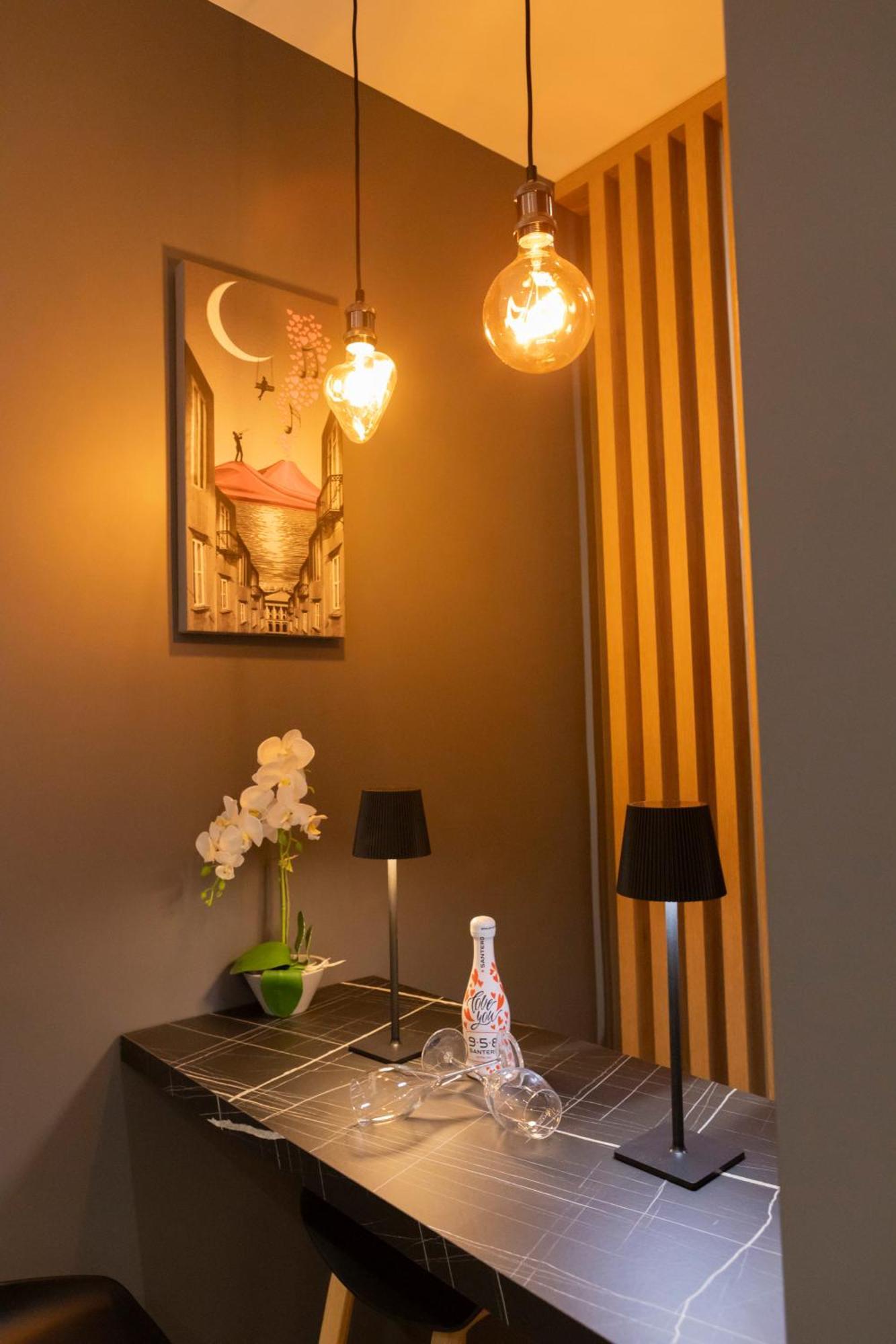 Alleria Rooms เนเปิลส์ ภายนอก รูปภาพ